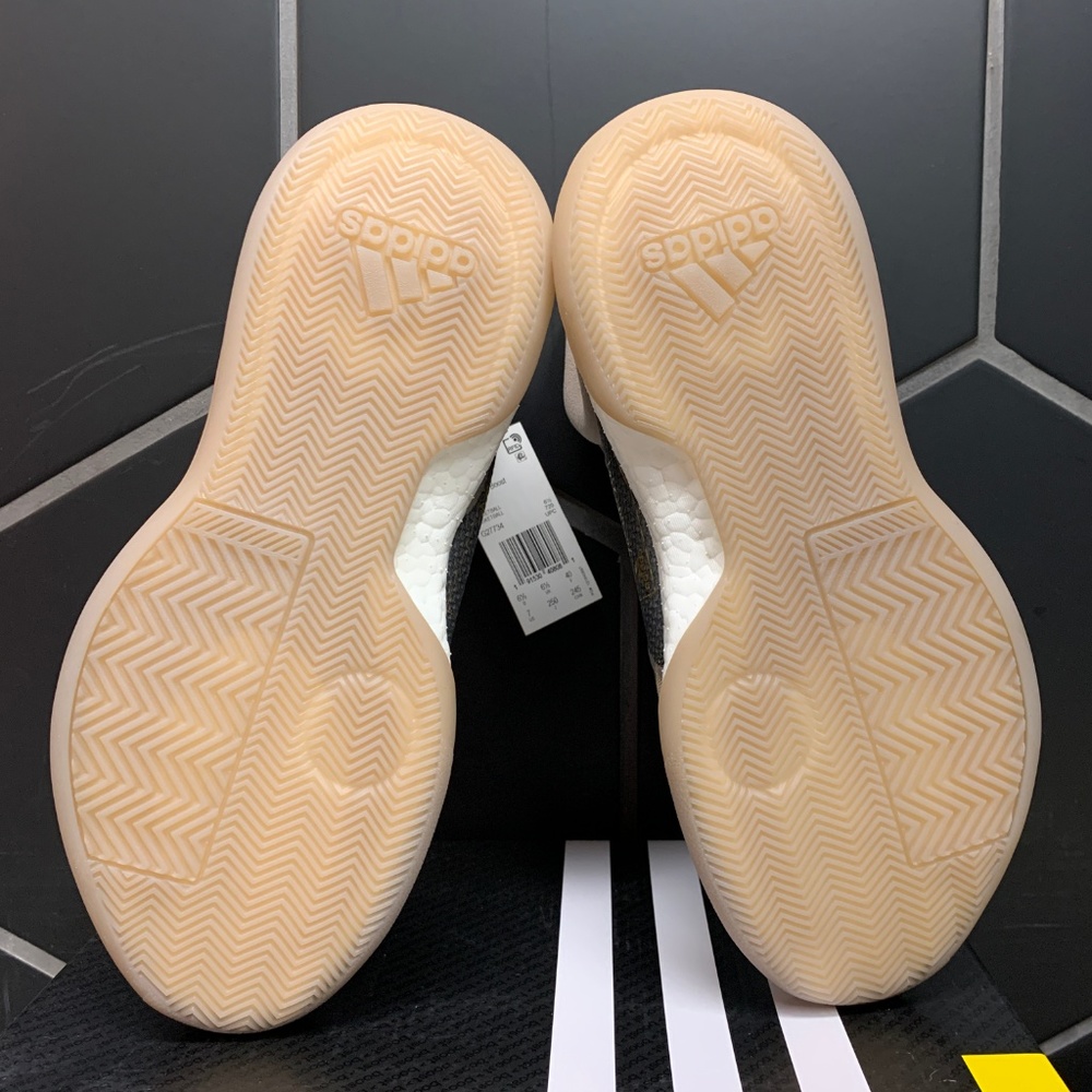 New Adidas Marquee Boost High Trace Khaki Shoes - Picture 5 of 5